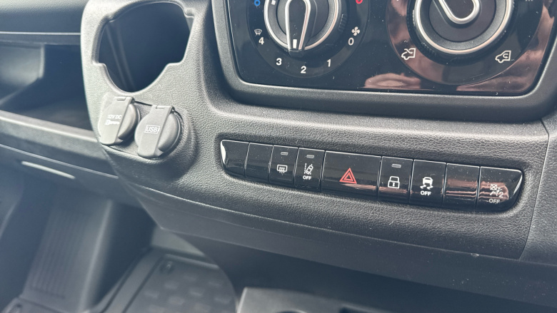 Citroen Relay 3500 L3 Diesel 2.2 BlueHDi 140 H2 Van Enterprise